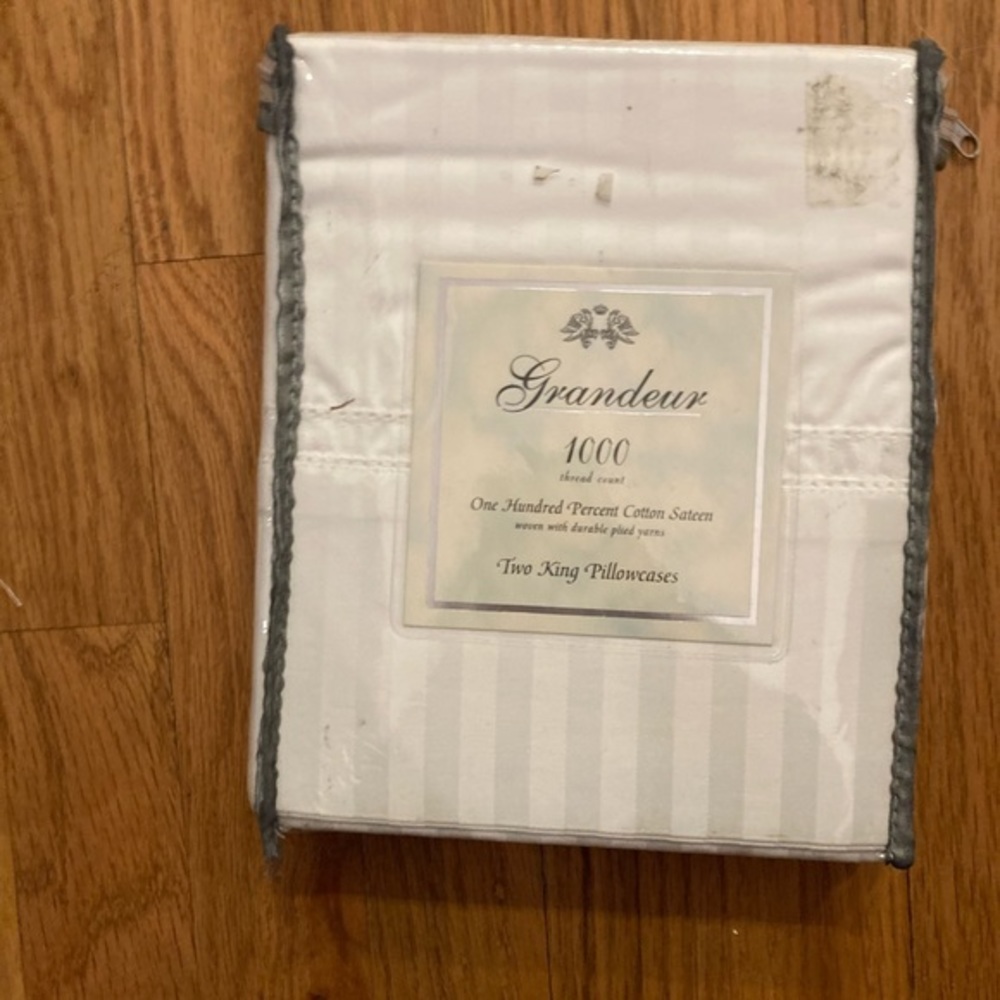 Grandeur 1000 Thread Count Pillowcases White NEW